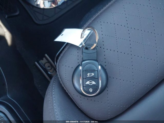 2017 MINI HARDTOP WMWXP7C52H3C61781 Photo 10