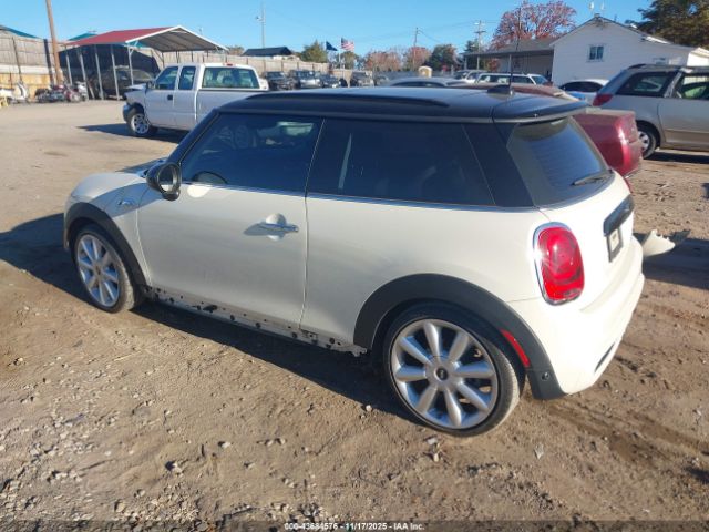 2017 MINI HARDTOP WMWXP7C52H3C61781 Photo 2