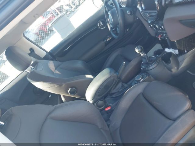 2017 MINI HARDTOP WMWXP7C52H3C61781 Photo 4