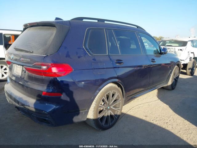 2022 BMW X7 5UXCX6C08N9L67804 Photo 3
