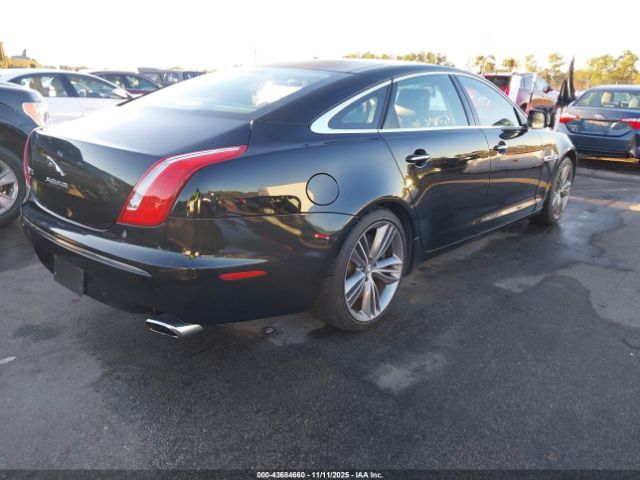2011 JAGUAR XJ SAJWA2GE3BMV09243 Photo 3