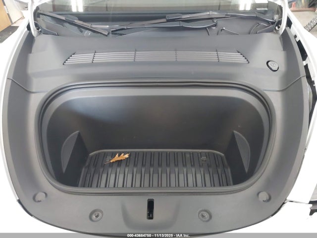 2023 TESLA MODEL Y 7SAYGDEE1PA177520 Photo 9