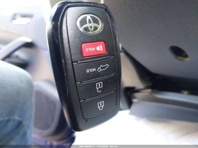 2023 TOYOTA COROLLA CROSS 7MUDAABG1PV047825 Photo 10