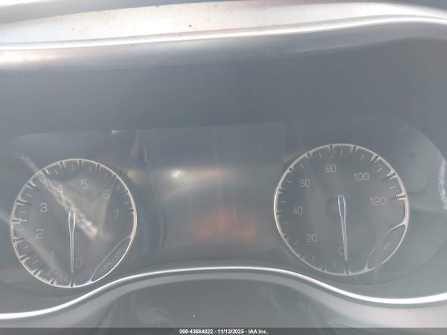 43684822 :رقم المزاد ، 2C4RC1GG2KR714051 vin ، 2019 Chrysler Pacifica Limited مزاد بيع