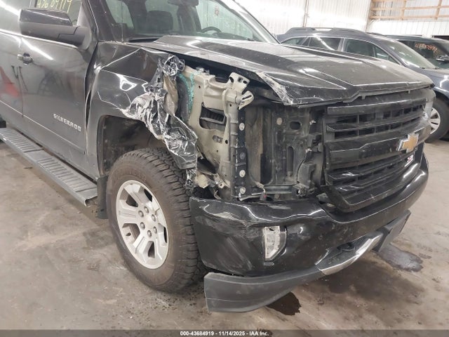 2017 CHEVROLET SILVERADO 1500 3GCUKREC3HG497765 Photo 5
