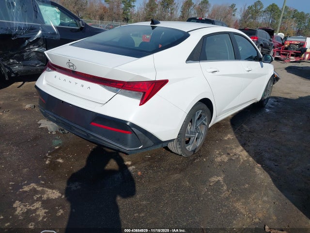 KMHLS4DG8RU811021 Hyundai ELANTRA SEL