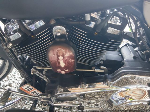 2017 HARLEY-DAVIDSON FLHXS 1HD1KRC15HB693685 Photo 8