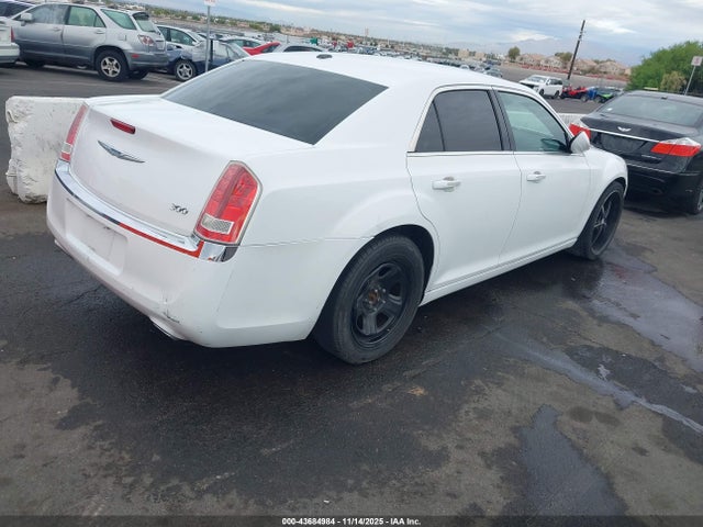 Chrysler 300 2014 2C3CCAAG9EH336159 Image 4