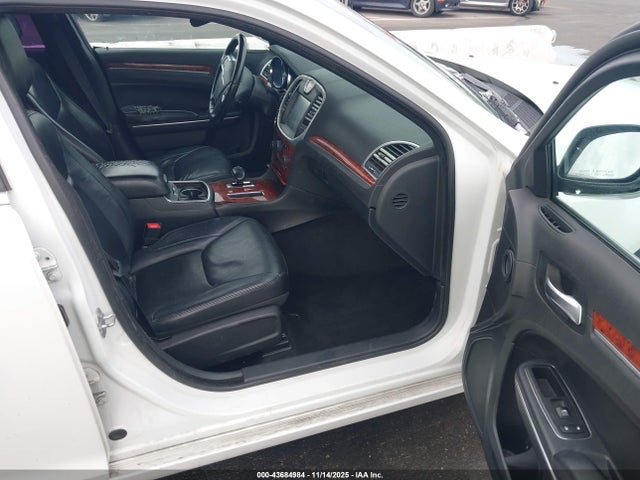 Chrysler 300 2014 2C3CCAAG9EH336159 Image 5
