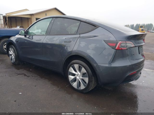 2022 TESLA MODEL Y 7SAYGDEE9NF509753 Photo 2