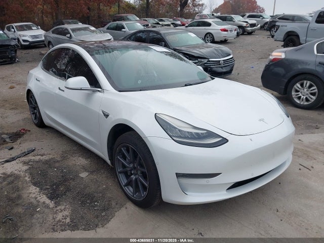2018 TESLA MODEL 3 5YJ3E1EB0JF086332 Photo 0