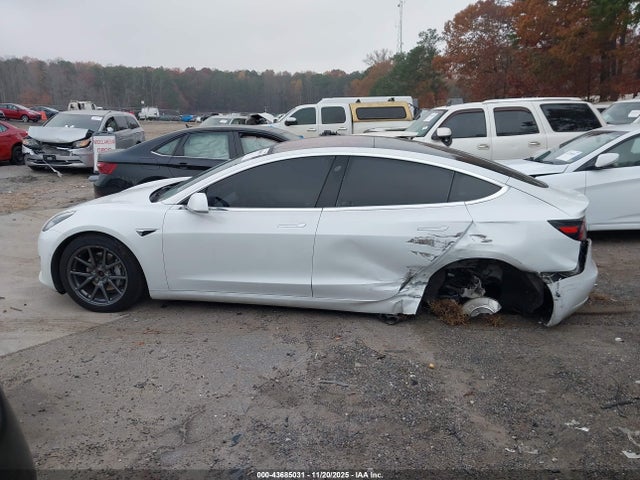 Tesla Model 3 Long Range/performance 2018 5YJ3E1EB0JF086332 Image 14