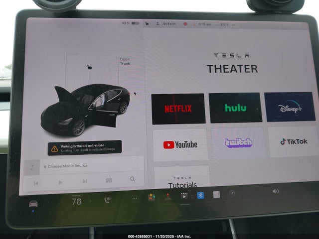 Tesla Model 3 Long Range/performance 2018 5YJ3E1EB0JF086332 Image 18