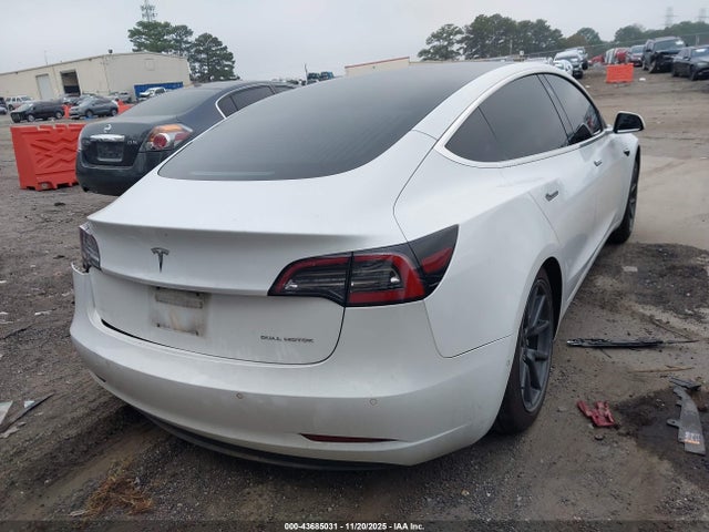 2018 TESLA MODEL 3 5YJ3E1EB0JF086332 Photo 3