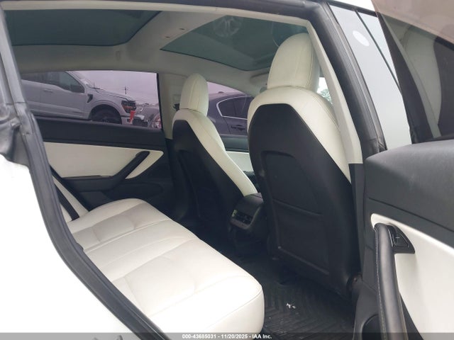 2018 TESLA MODEL 3 5YJ3E1EB0JF086332 Photo 7