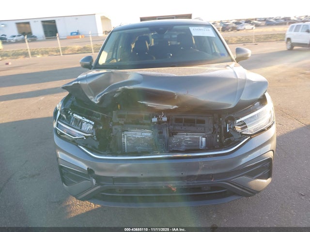 3VVMB7AX1RM114438 Volkswagen Tiguan 2.0t Se/2.0t Wolfsburg Edition