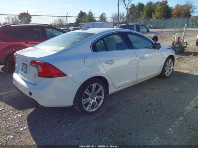 2011 VOLVO S60 YV1902FH8B2009112 Photo 3