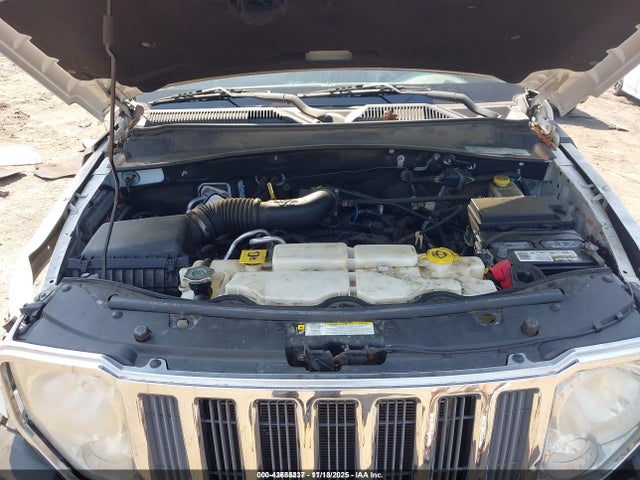 43685237 :رقم المزاد ، 1J4PN5GK9BW531812 vin ، 2011 Jeep Liberty Limited Edition مزاد بيع