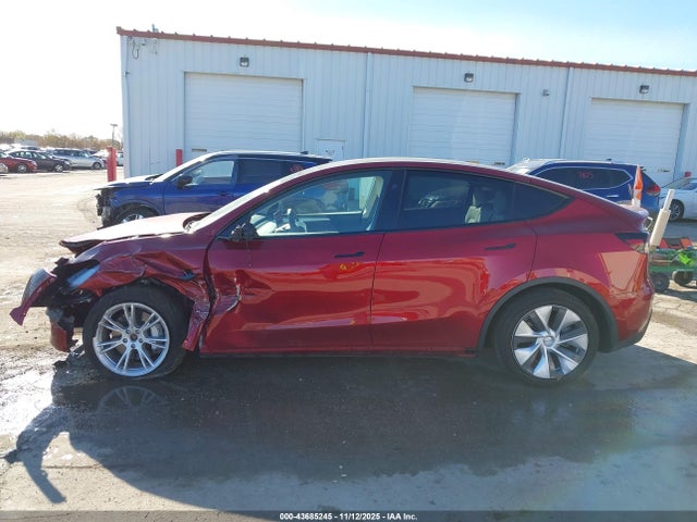 7SAYGDEE2RA226677 Tesla Model Y Long Range Dual Motor All-wheel Drive