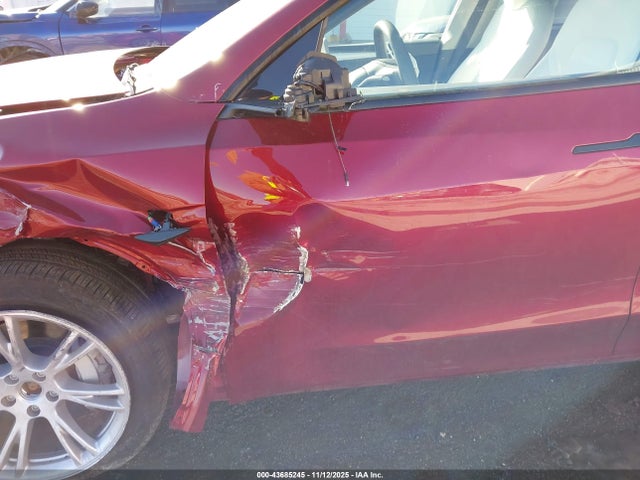 2024 TESLA MODEL Y 7SAYGDEE2RA226677 Photo 5