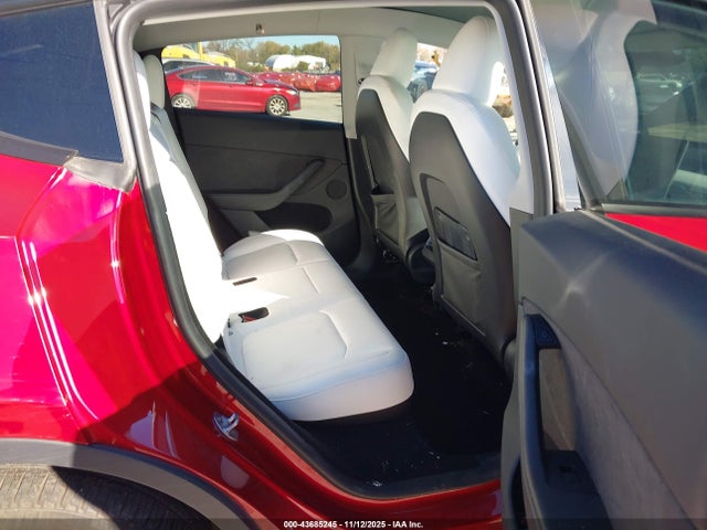 2024 TESLA MODEL Y 7SAYGDEE2RA226677 Photo 7