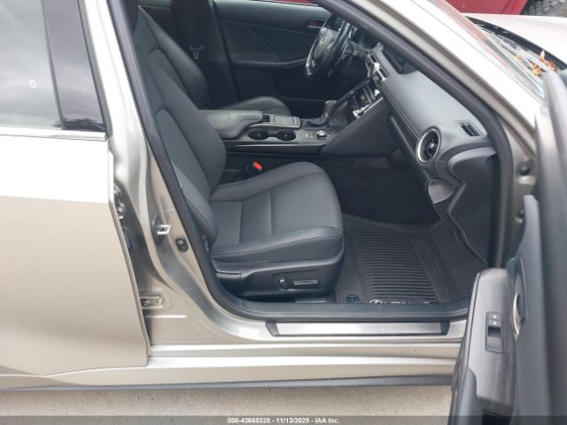 2022 LEXUS IS 300 JTHD81F21N5049290 Photo 4