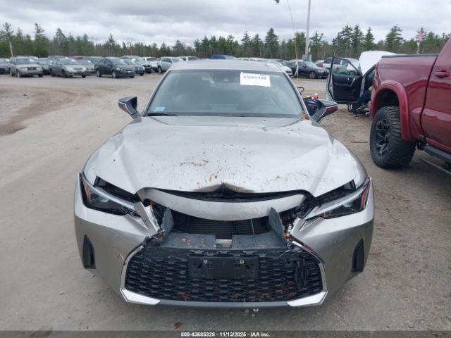 2022 LEXUS IS 300 JTHD81F21N5049290 Photo 5
