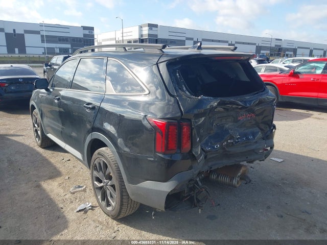 2022 KIA SORENTO 5XYRHDLF9NG077409 Photo 2