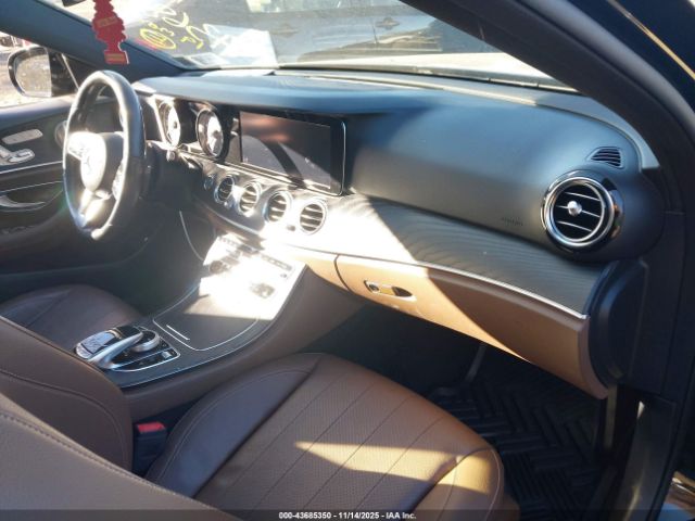 2019 MERCEDES-BENZ E 300 WDDZF4KB7KA562542 Photo 4