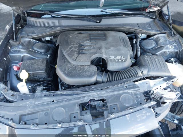 2019 CHRYSLER 300 2C3CCAEG0KH693512 Photo 9