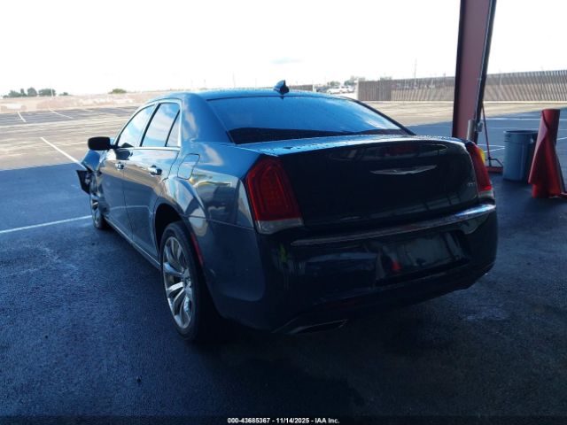 2019 CHRYSLER 300 2C3CCAEG0KH693512 Photo 2