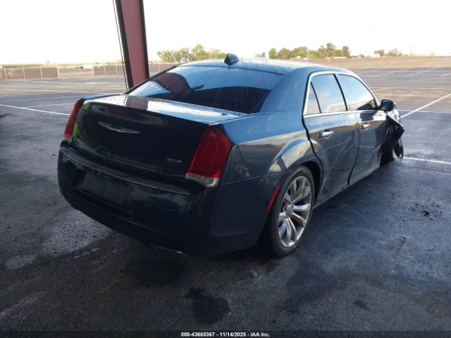 2019 CHRYSLER 300 2C3CCAEG0KH693512 Photo 3