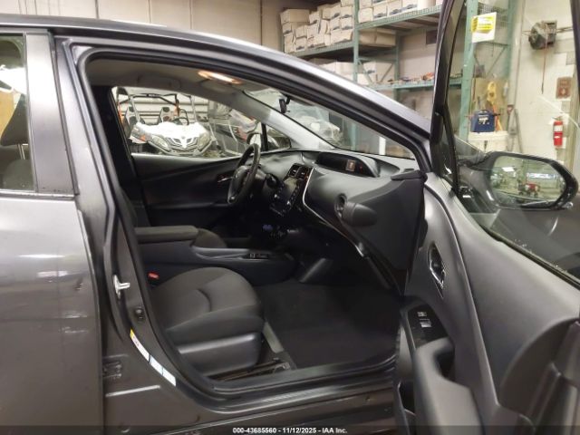 2020 TOYOTA PRIUS JTDL9RFU8L3016452 Photo 4
