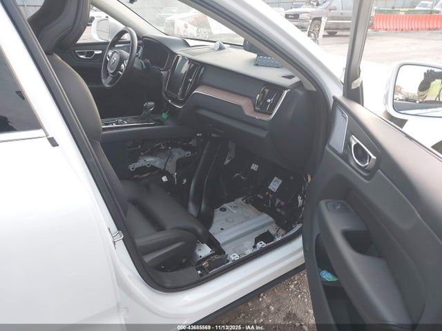 YV4A22RL0K1342162 Volvo Xc60 T6 Inscription