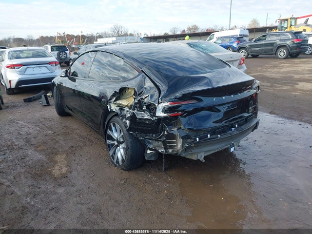 2025 TESLA MODEL 3 5YJ3E1EB8SF910076 Photo 2