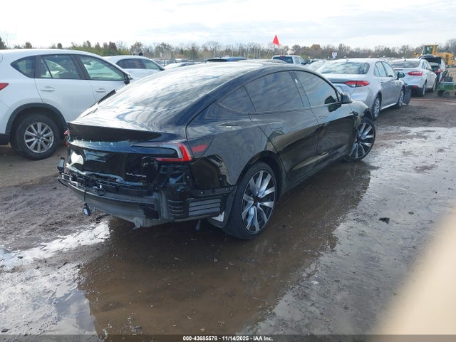 2025 TESLA MODEL 3 5YJ3E1EB8SF910076 Photo 3