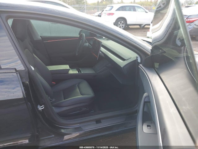 2025 TESLA MODEL 3 5YJ3E1EB8SF910076 Photo 4