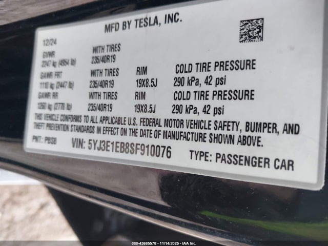 2025 TESLA MODEL 3 5YJ3E1EB8SF910076 Photo 8