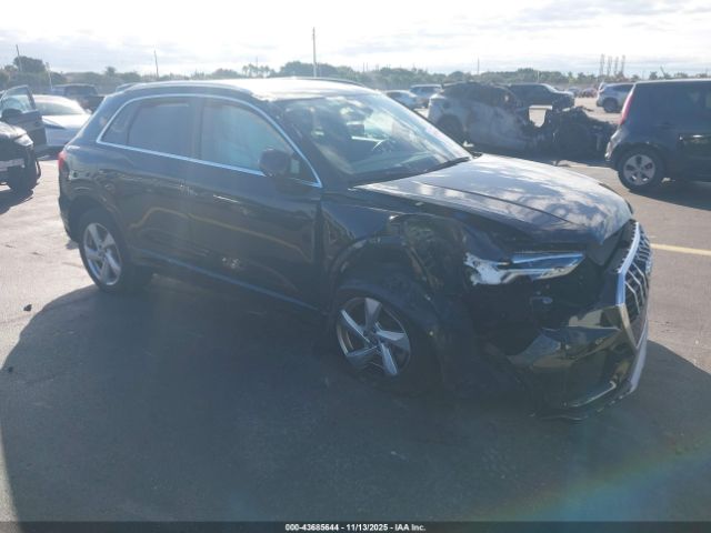 2019 AUDI Q3 WA1BECF37K1069398