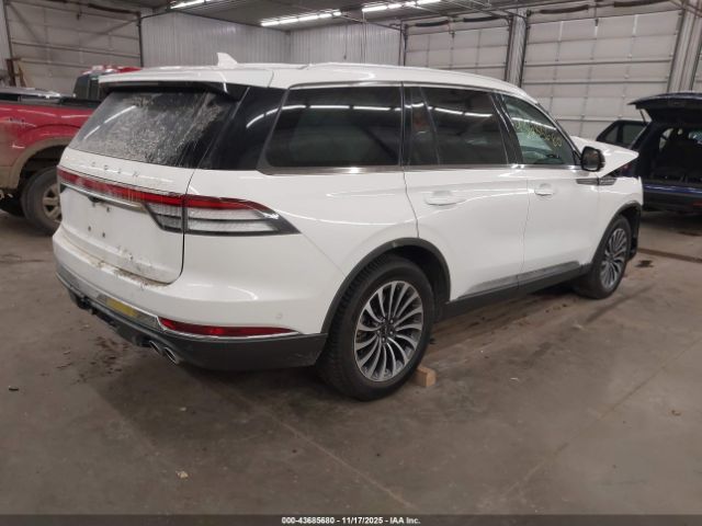 2023 LINCOLN AVIATOR 5LM5J7XC7PGL09356 Photo 3