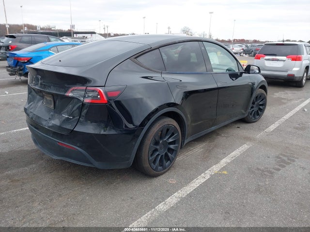 2020 TESLA MODEL Y 5YJYGDEE0LF042815 Photo 3