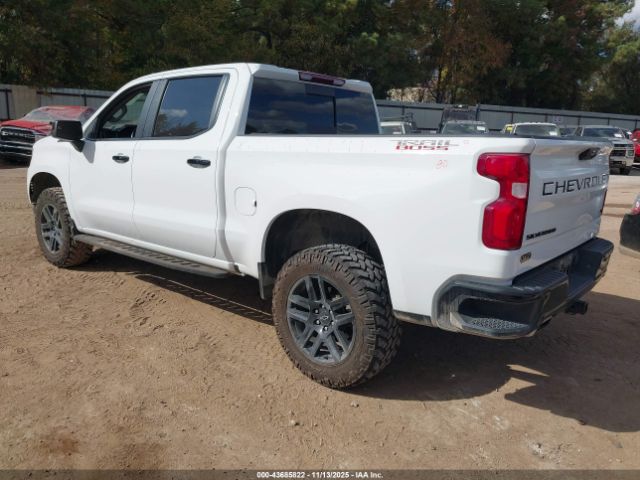 2024 CHEVROLET SILVERADO 1500 3GCUDFED0RG265028 Photo 2