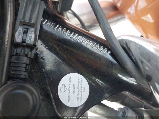 2014 HARLEY-DAVIDSON FLHX 1HD1KBM17EB696329 Photo 9