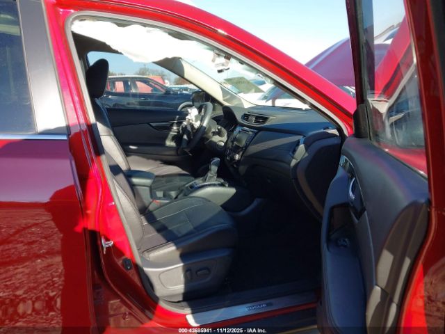 2020 NISSAN ROGUE 5N1AT2MTXLC738043 Photo 4
