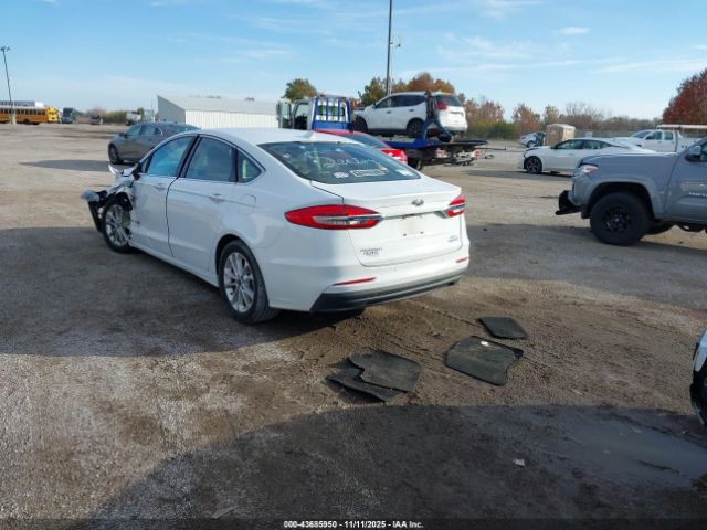 2019 FORD FUSION HYBRID 3FA6P0MU5KR202909 Photo 2