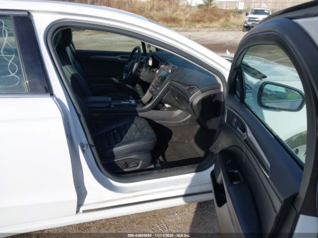 2019 FORD FUSION HYBRID 3FA6P0MU5KR202909 Photo 4