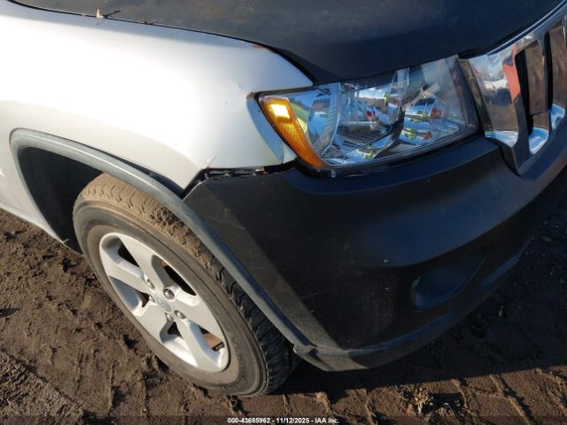 2011 JEEP GRAND CHEROKEE 1J4RR4GG2BC610498 Photo 5