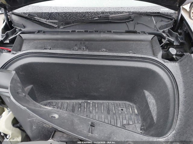 2024 TESLA MODEL Y 7SAYGDEE9RA265508 Photo 9