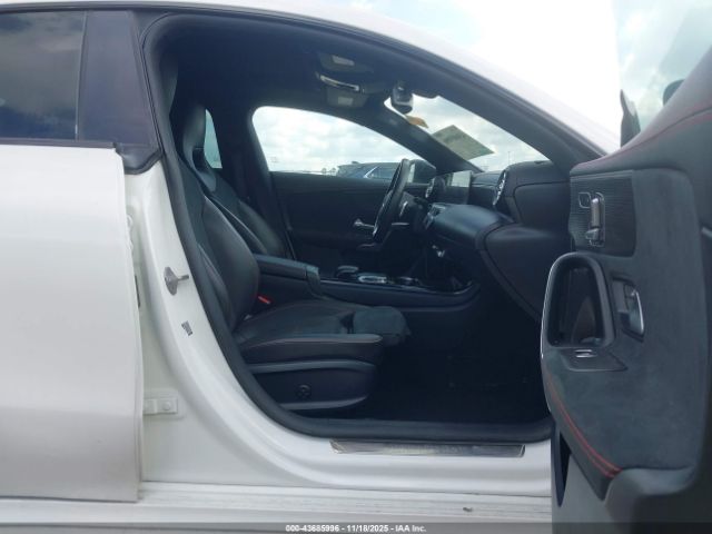 2020 MERCEDES-BENZ CLA 250 WDD5J4GB2LN032754 Photo 4