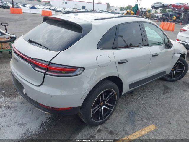 2021 PORSCHE MACAN WP1AA2A55MLB18135 Photo 3